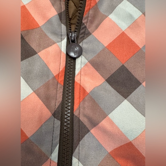 Outback Trading Company puffy checkered pattern sleeveless zip up vest medium - Picture 2 of 5